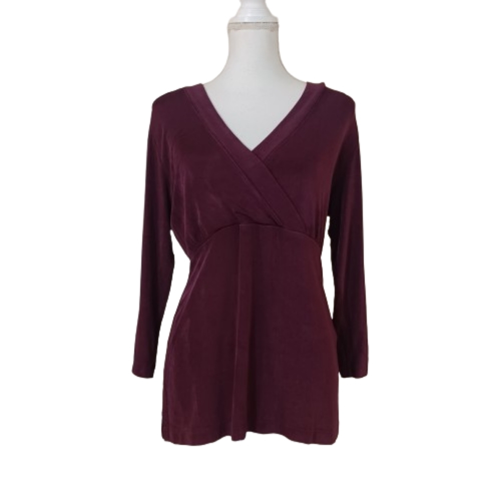 CHICO'S TRAVELERS Maroon V-neck Plunge Stretch Three Quarter Length Sleeves Top